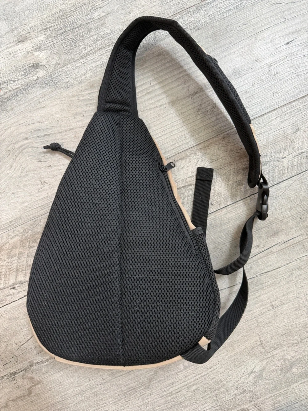 Duchamp sleek beige